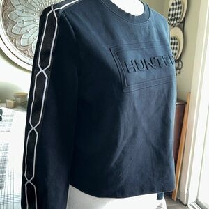 Black embossed Hunter cropped sweatshirt